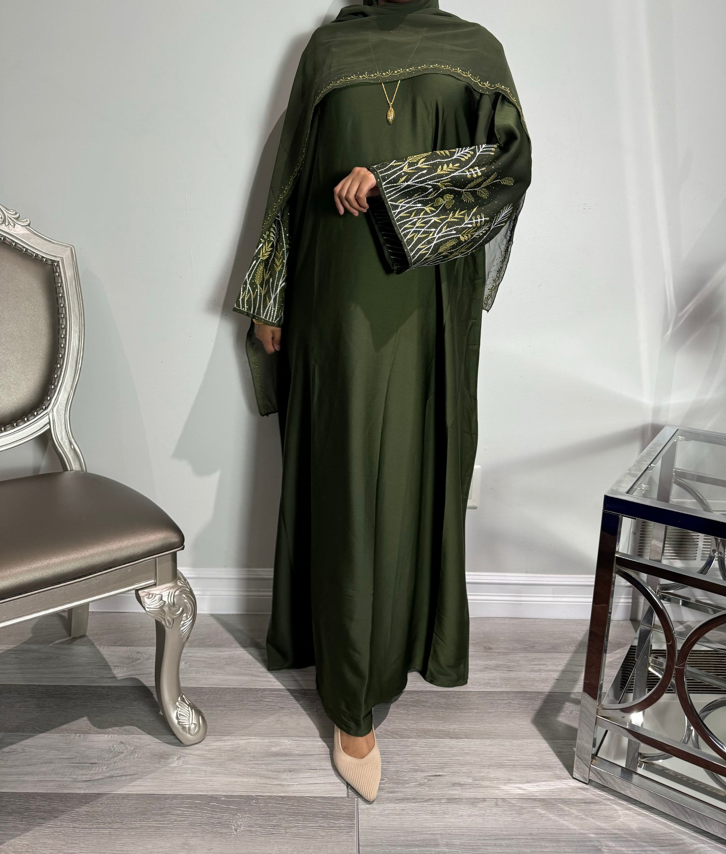 Green Floral Embroidered Sleeve Abaya