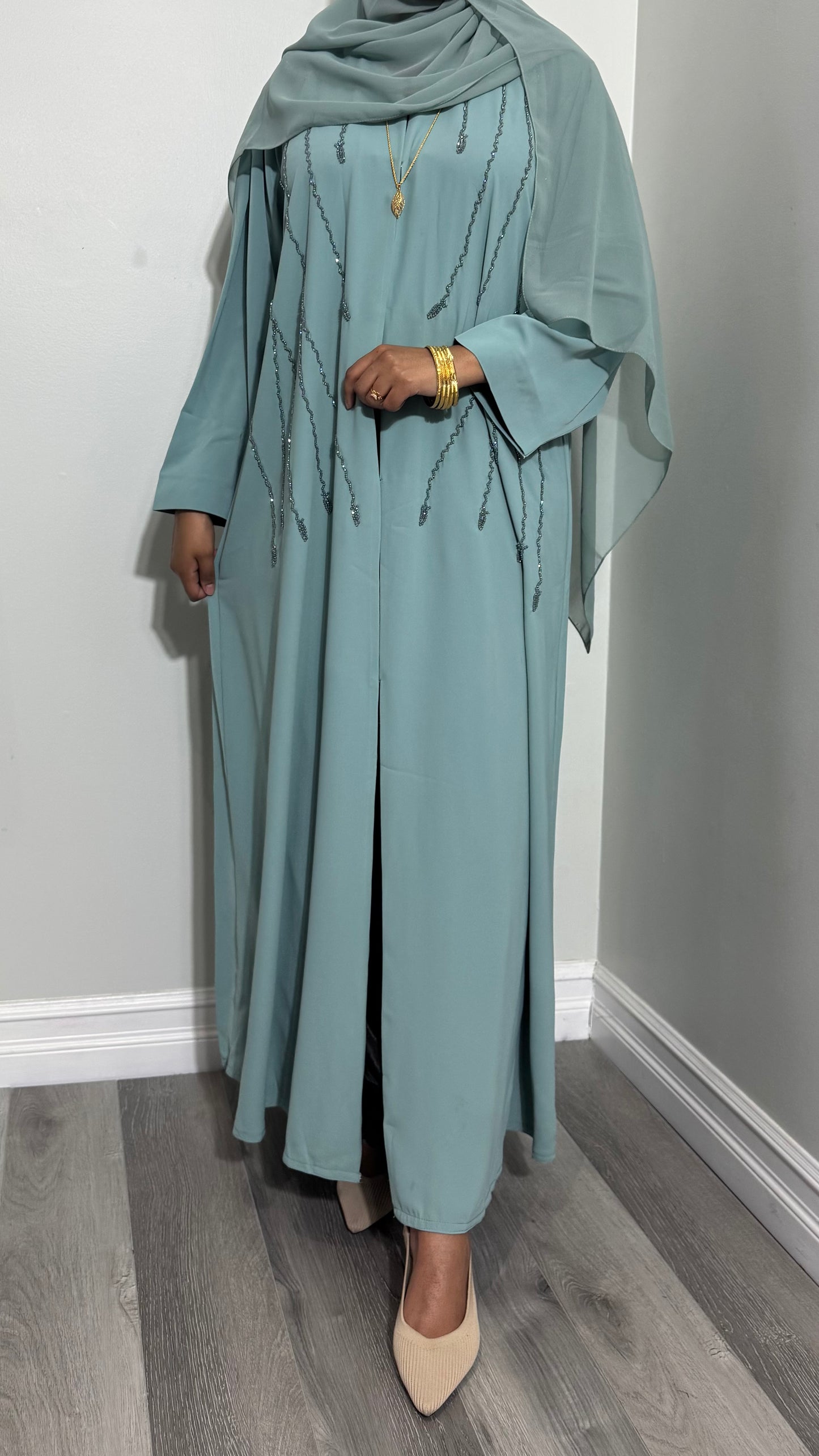Mina Abaya