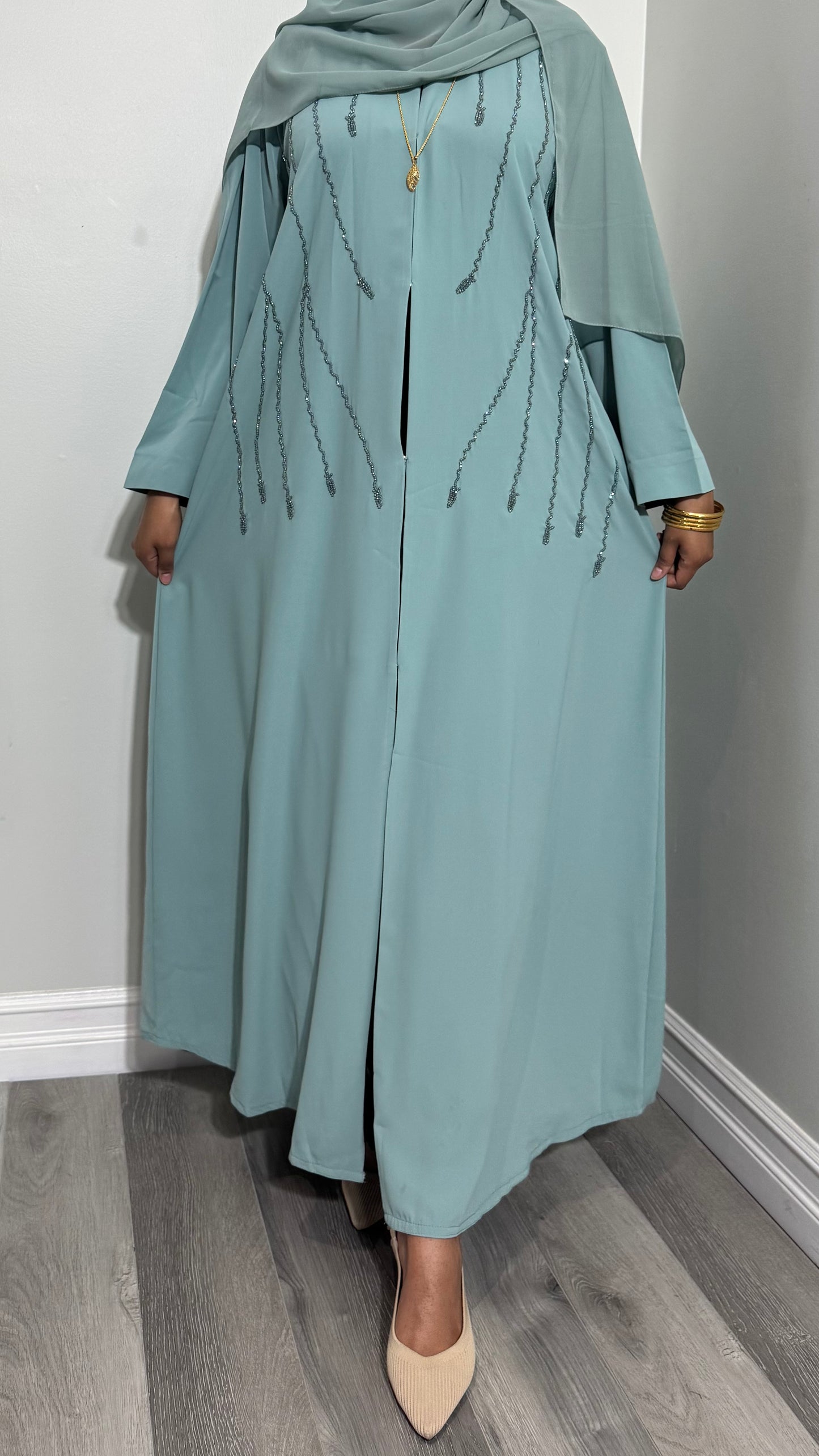 Mina Abaya